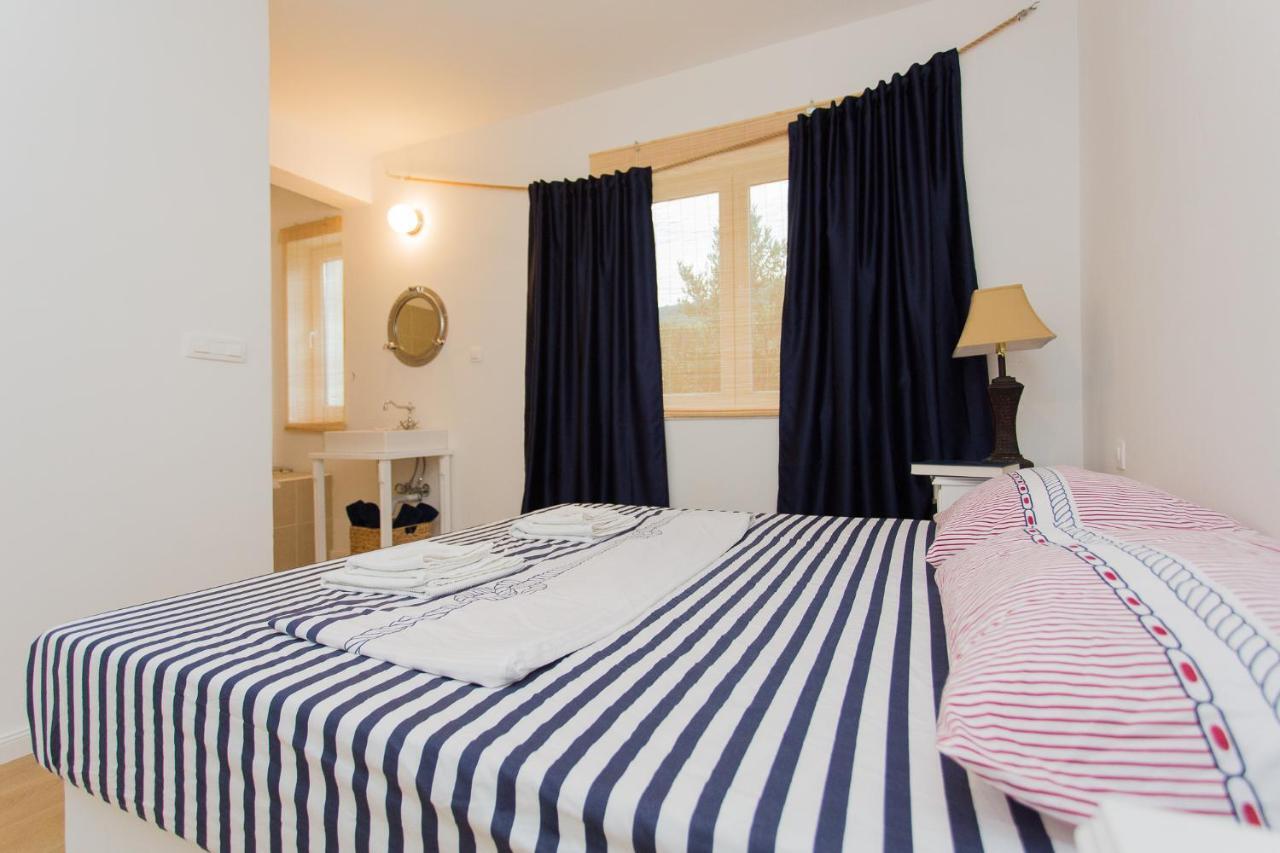 Captain'S Apartment ราชิตเช ภายนอก รูปภาพ